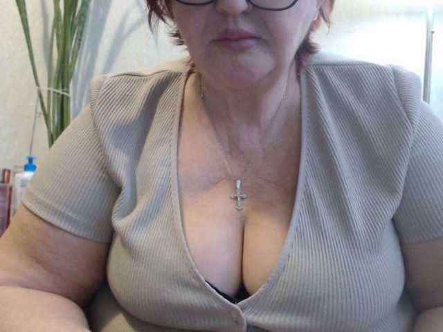 PeggySoft from BongaCams