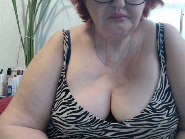 PeggySoft's BongaCams show and profile