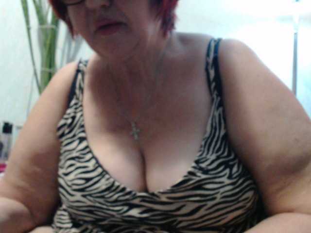PeggySoft's BongaCams show and profile