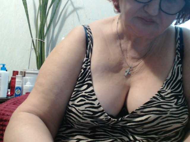 PeggySoft's BongaCams show and profile