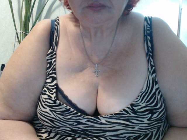 PeggySoft's BongaCams show and profile