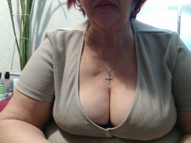 PeggySoft's BongaCams show and profile