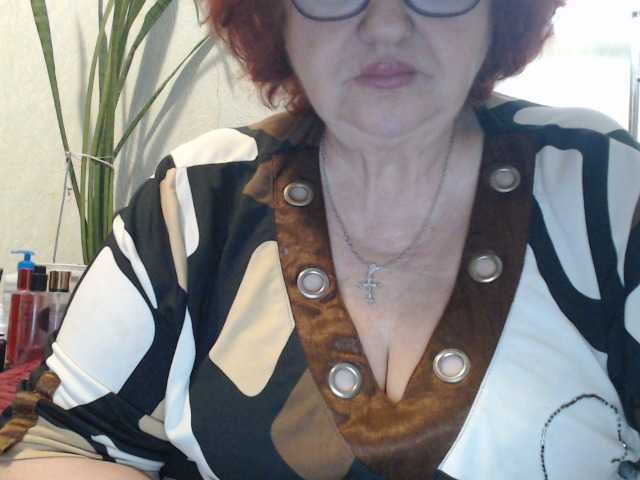 PeggySoft's BongaCams show and profile