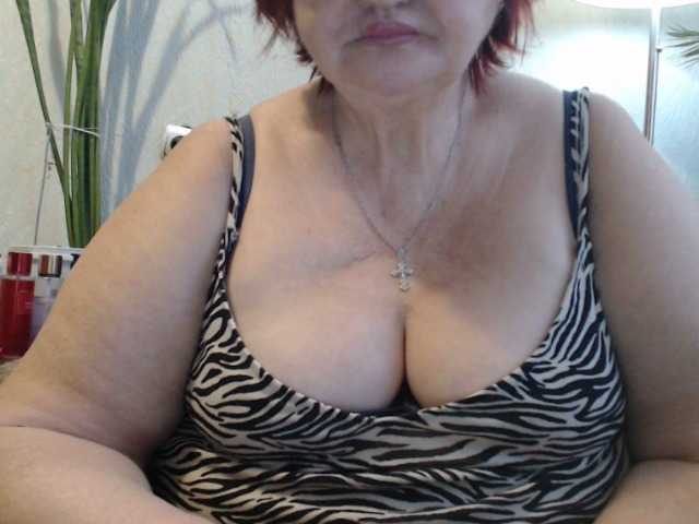 PeggySoft's BongaCams show and profile