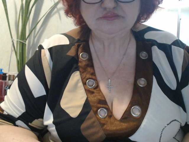 PeggySoft's BongaCams show and profile