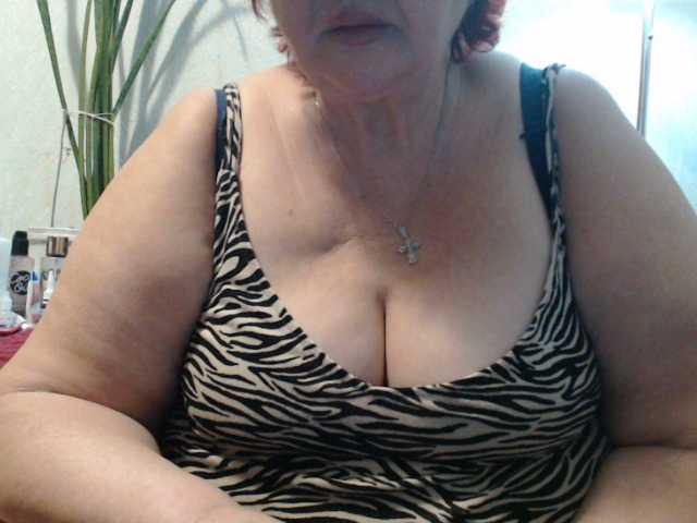 PeggySoft's BongaCams show and profile