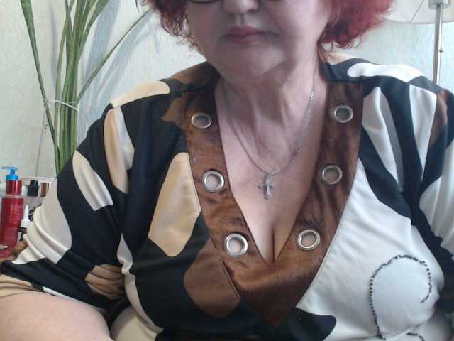 PeggySoft's BongaCams show and profile