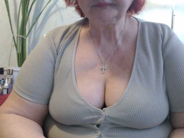 PeggySoft's BongaCams show and profile