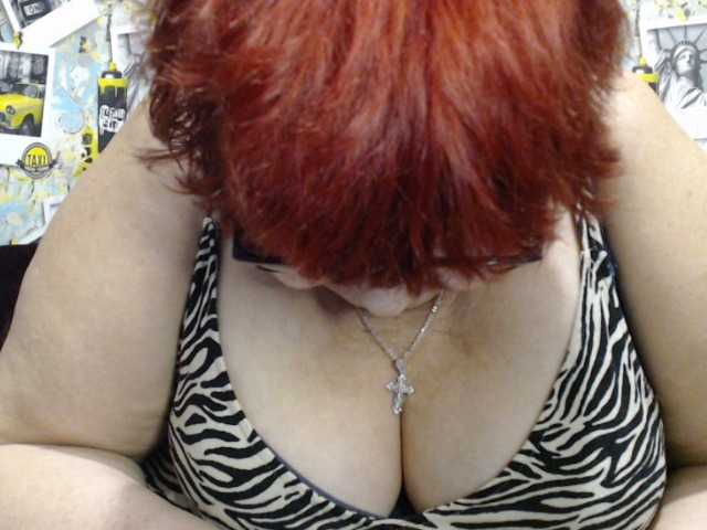 PeggySoft's BongaCams show and profile