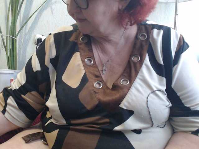 PeggySoft's BongaCams show and profile