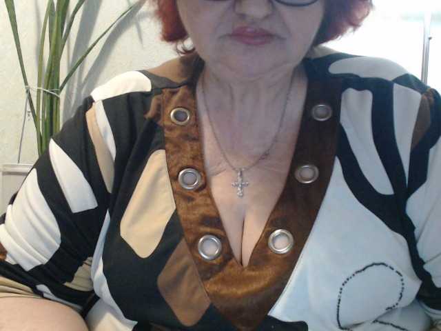 PeggySoft's BongaCams show and profile