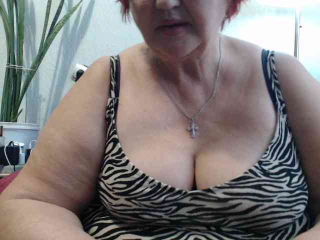 PeggySoft Live Webcam on BongaCams