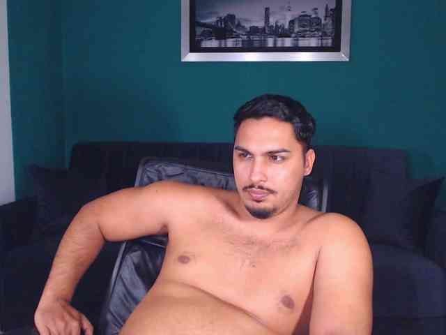 zenobaro1 Live Webcam on BongaCams