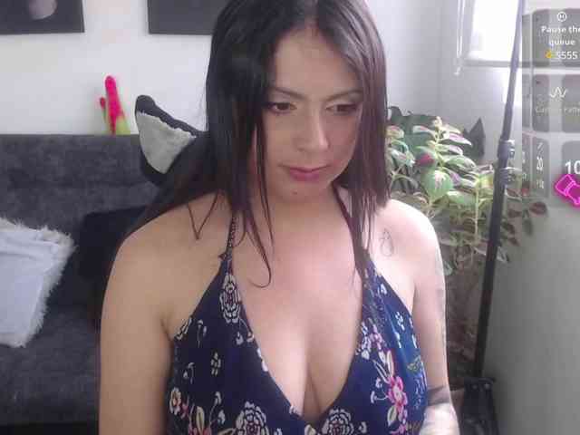 Nicolette-Vaderbilt webcam
