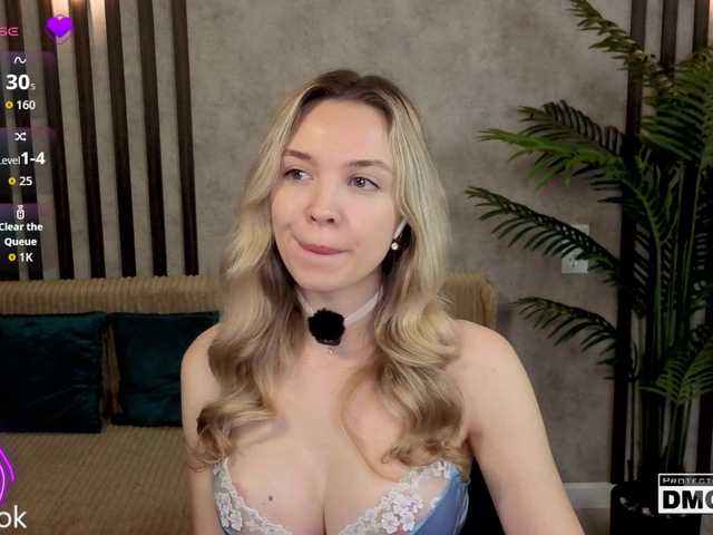 Hollywww's BongaCams show and profile