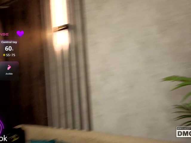 Hollywww's BongaCams show and profile