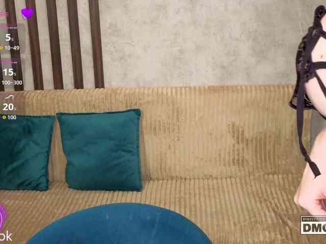 Hollywww Live Webcam on BongaCams