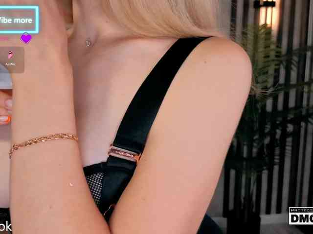 Hollywww webcam