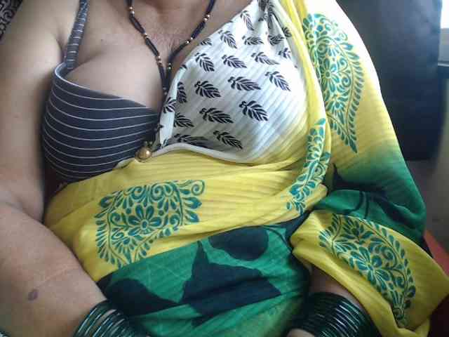 Dirty talk, Group chat for 20 39 tokens, Full privates for 90 tokens, Priva..., Dirty Roullete 2