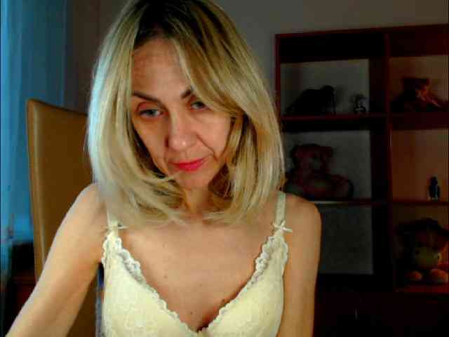 Tanya6547 webcam