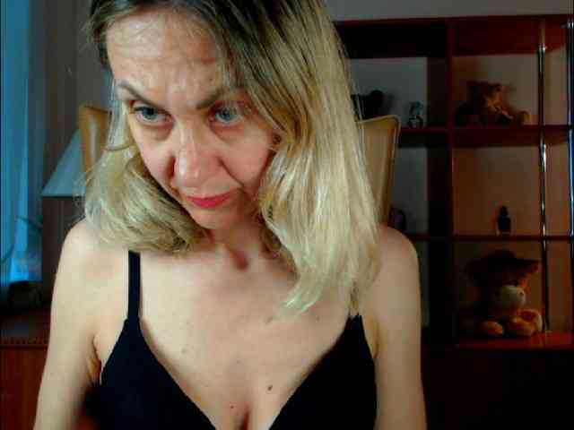 Tanya6547 webcam