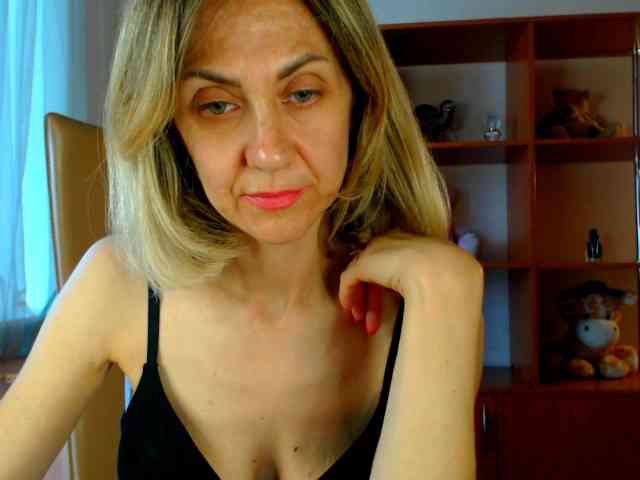 Tanya6547 webcam