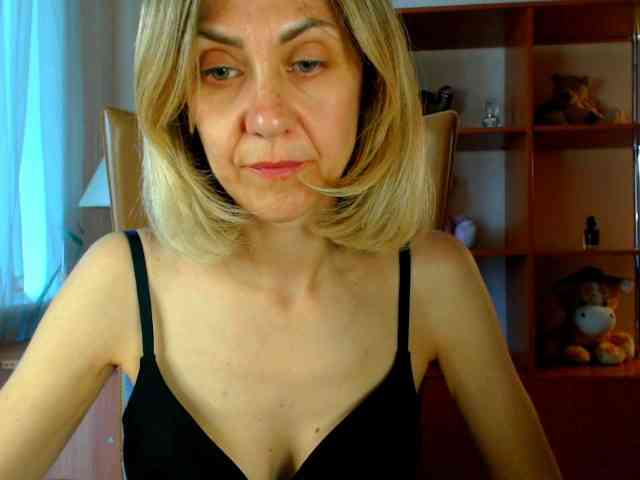 Tanya6547 webcam