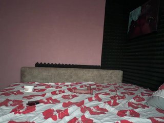 StrawberryGirl Porn Show