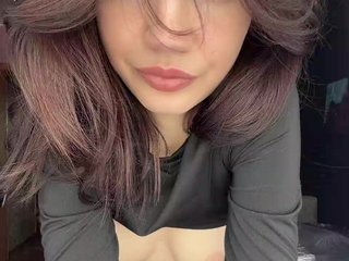 StrawberryGirl- Porn Show