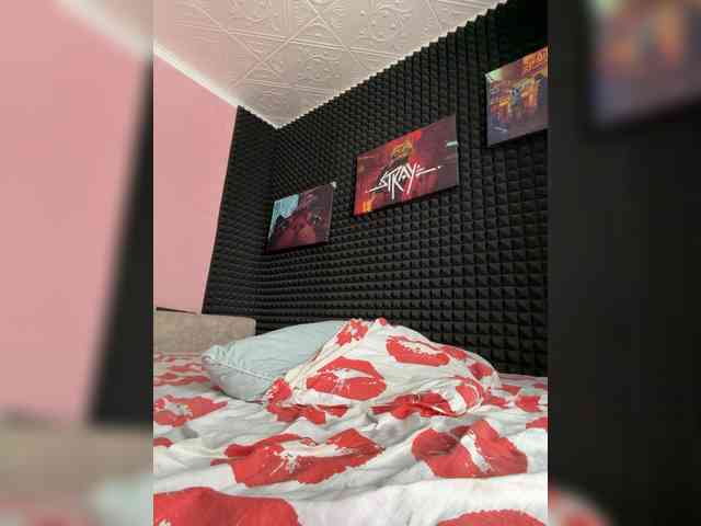 StrawberryGirl- webcam