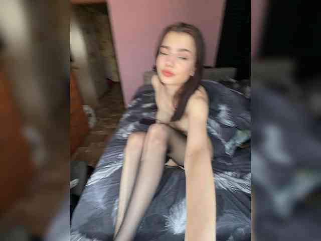 StrawberryGirl- webcam