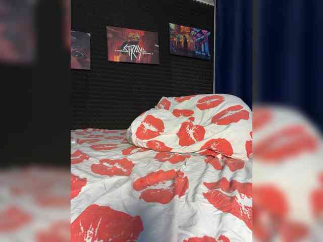 StrawberryGirl- webcam