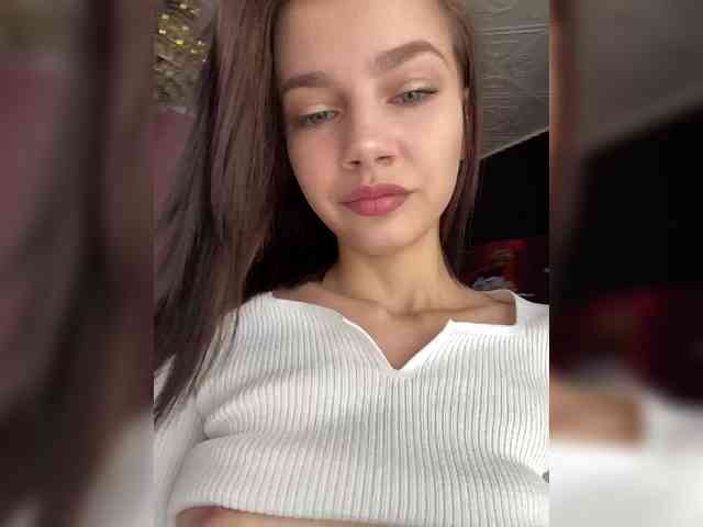 StrawberryGirl webcam