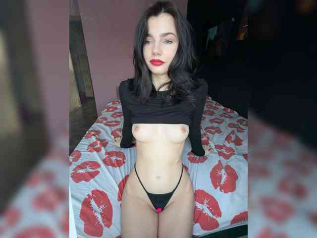 StrawberryGirl- webcam