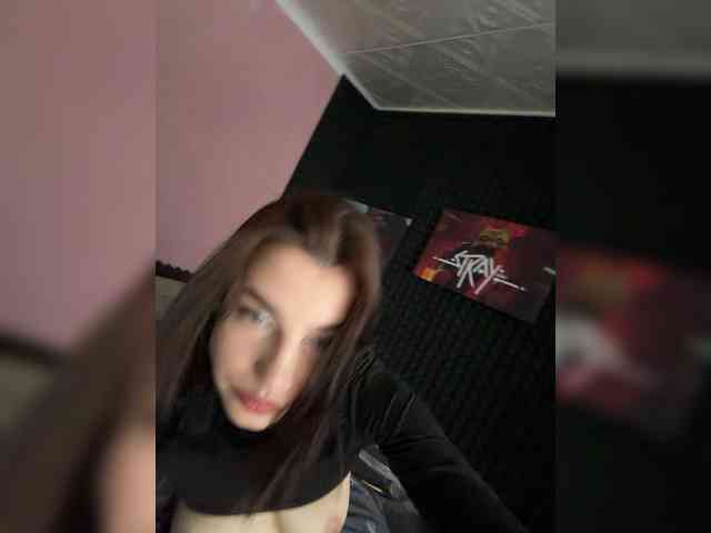 StrawberryGirl- webcam