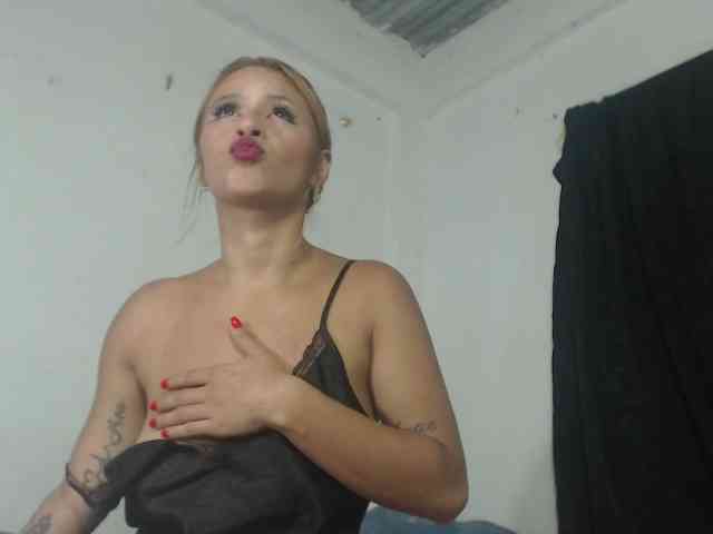 sebastian-nathas... Live Webcam on BongaCams