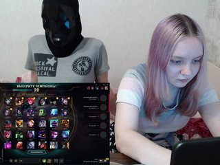 ElectroCinnamon Porn Show