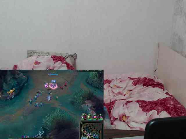 ElectroCinnamon Live Webcam on BongaCams