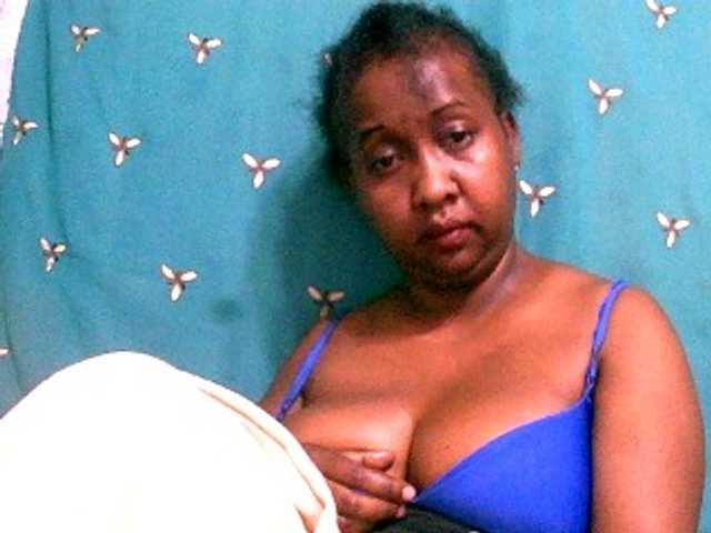 Sylivinaahh's BongaCams show and profile