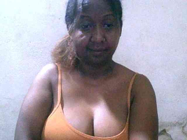 Sylivinaahh webcam