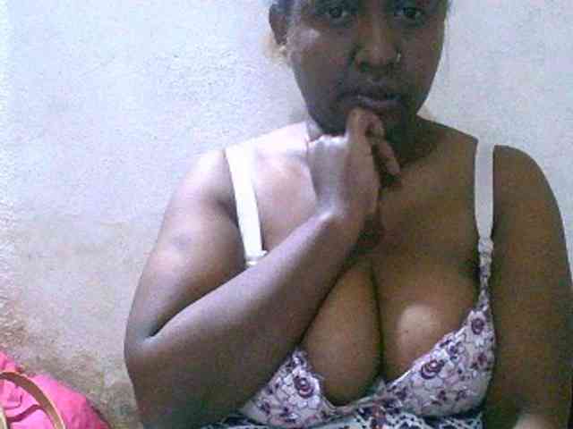 Sylivinaahh webcam