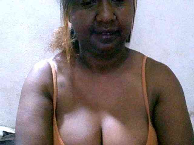 Sylivinaahh webcam