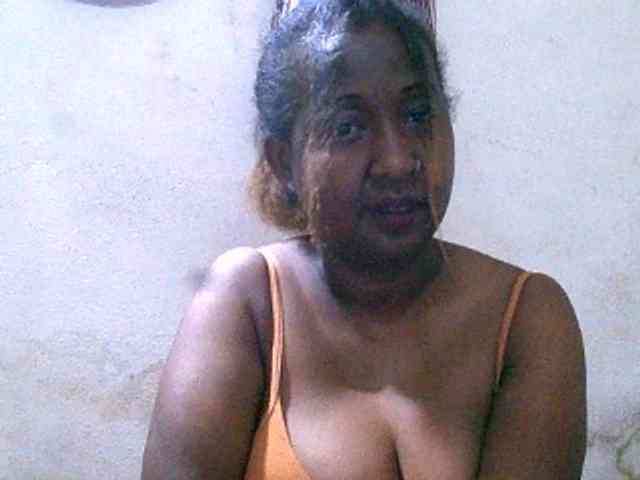 Sylivinaahh webcam