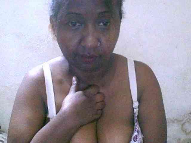 Sylivinaahh webcam