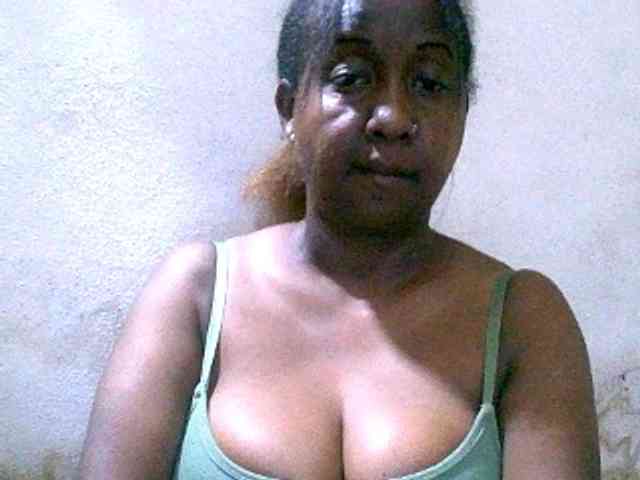 Sylivinaahh webcam