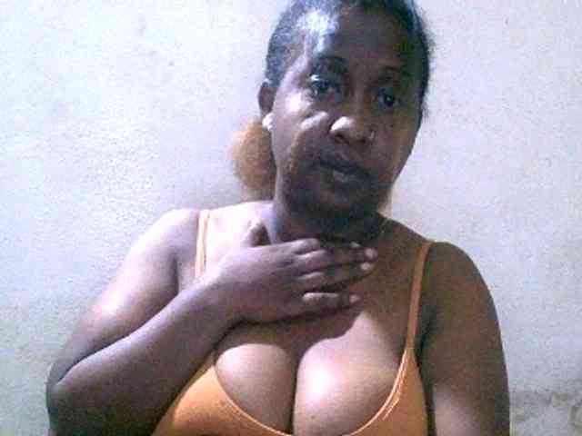 Sylivinaahh webcam