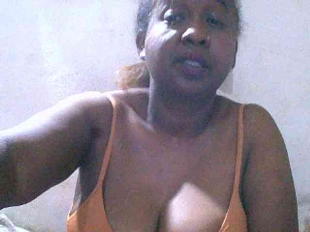 Sylivinaahh webcam