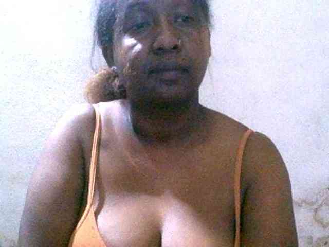 Sylivinaahh webcam