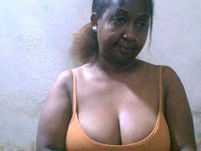 Sylivinaahh webcam