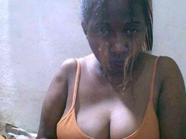 Sylivinaahh webcam